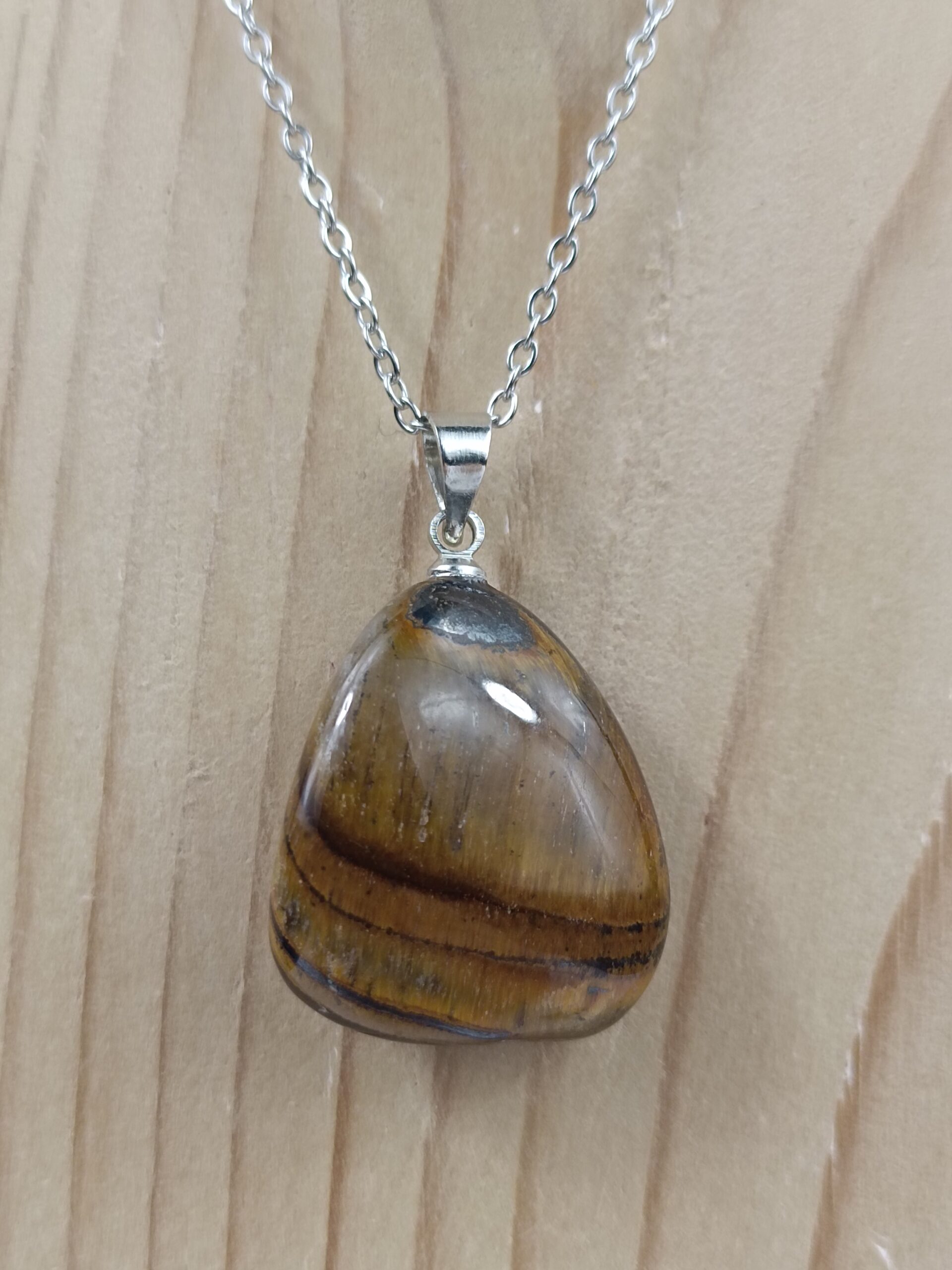 Collier pierre roulée Œil de Tigre naturel avec chaîne argentée – Qualité A – Image 2