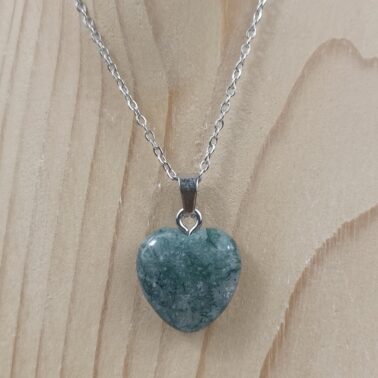 Collier pierre naturelle Agate mousse en forme de cœur qualité A provenance du Brésil