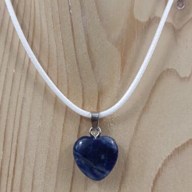 Collier cœur en pierre naturelle Sodalite