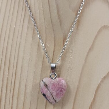 Collier cœur en pierre naturelle Rhodonite qualité A