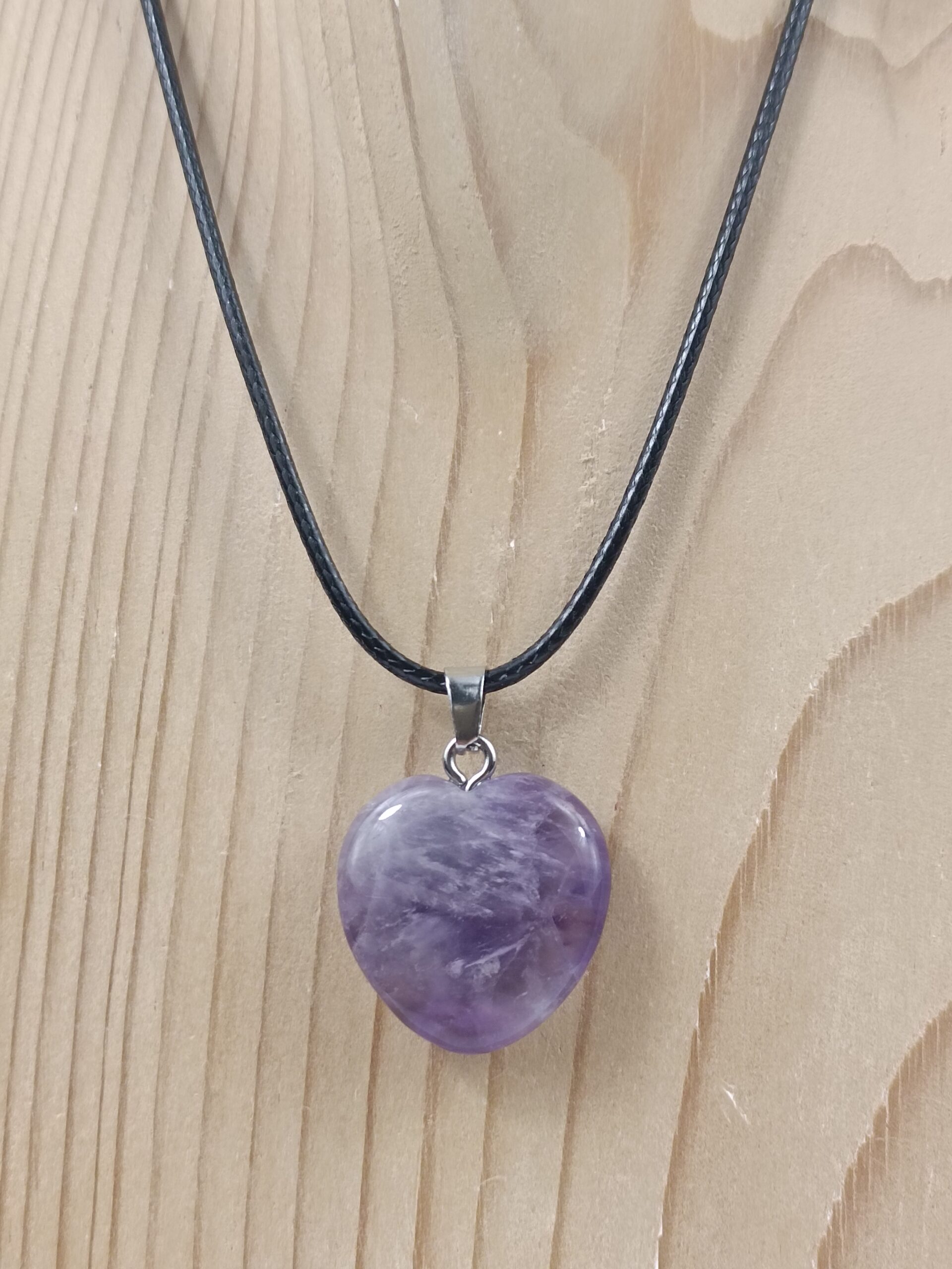 Collier pierre naturelle Améthyste en forme de cœur 2x2 cm