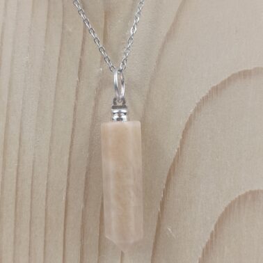 Collier pendentif pointe en pierre Pierre de Lune rose