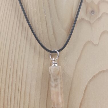 Collier pendentif pointe en pierre Pierre de Lune rose
