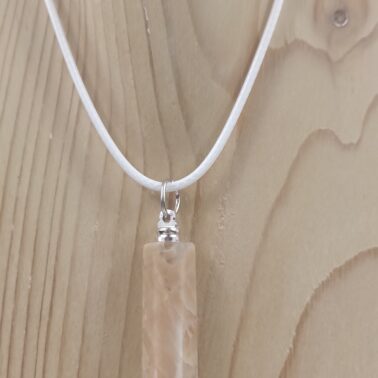 Collier pendentif pointe en pierre Pierre de Lune rose