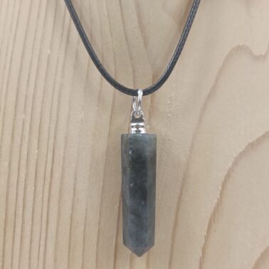Collier pendentif pointe en pierre naturelle Labradorite qualité A