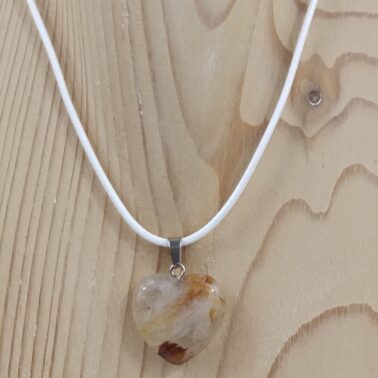 Collier pierre naturelle cœur en quartz ferrugineux