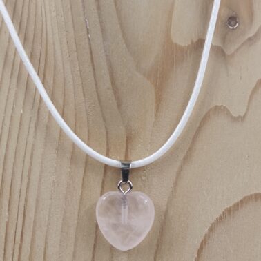 Collier pierre naturelle cœur 1.5 x 1.5 cm Quartz rose