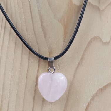 Collier pierre naturelle cœur 1.5 x 1.5 cm Quartz rose