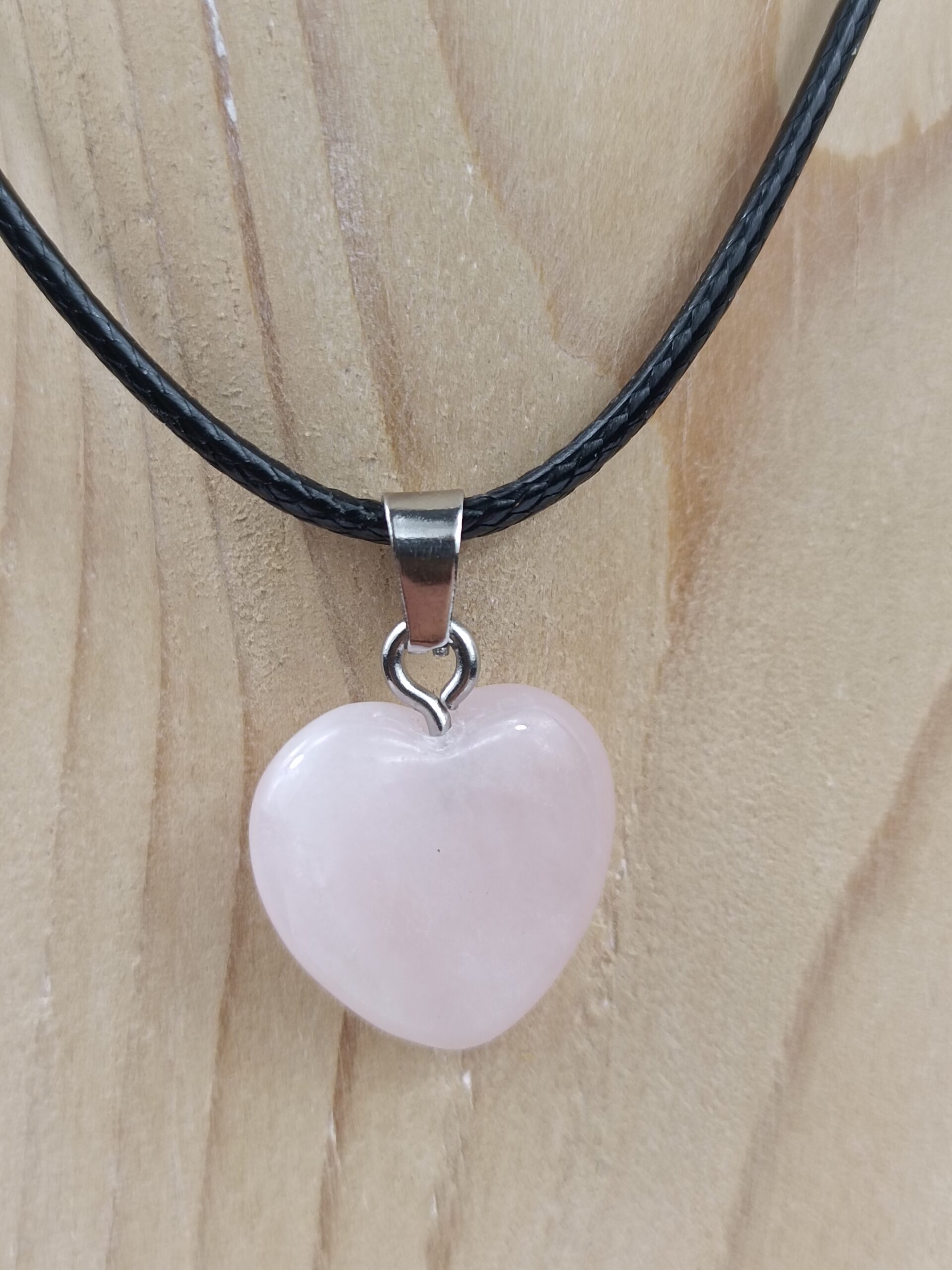 Collier pierre naturelle cœur 1.5 x 1.5 cm Quartz rose – Image 3