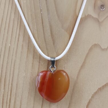 Collier Cornaline cœur 2 x 2 cm pierre naturelle