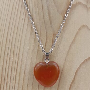Collier Cornaline cœur 2 x 2 cm pierre naturelle