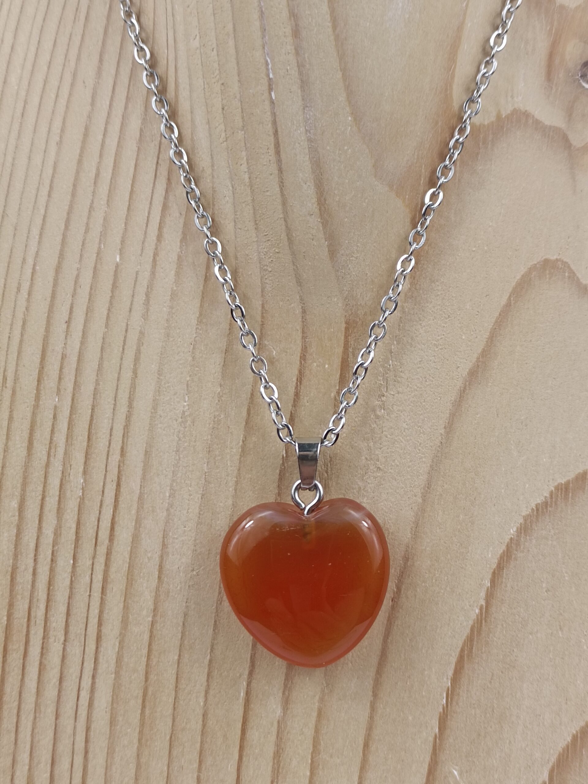Collier Cornaline cœur 2 x 2 cm pierre naturelle