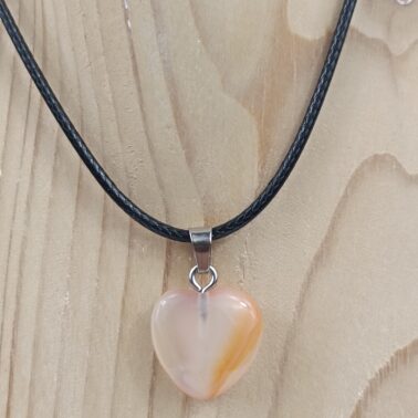 Collier pierre naturelle Cornaline en forme de cœur