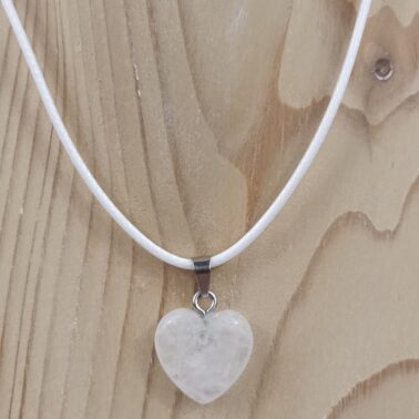 Collier Cristal de Roche en forme de cœur