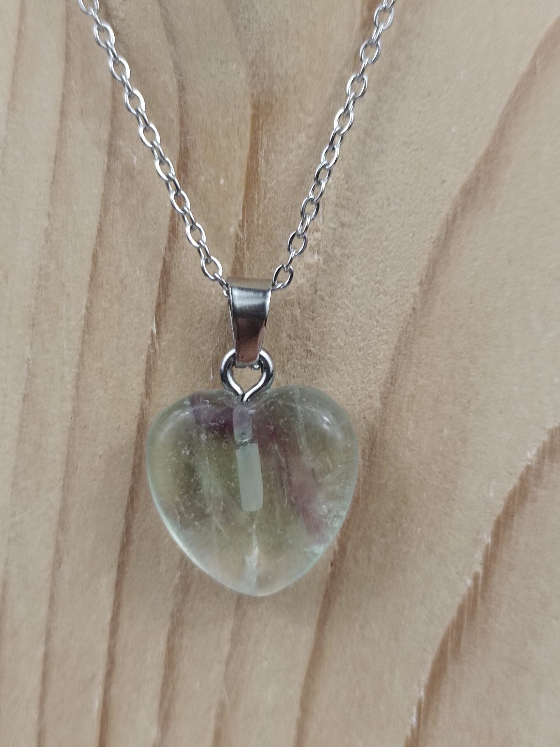 Collier pierre naturelle cœur en fluorine multicolore – Image 2