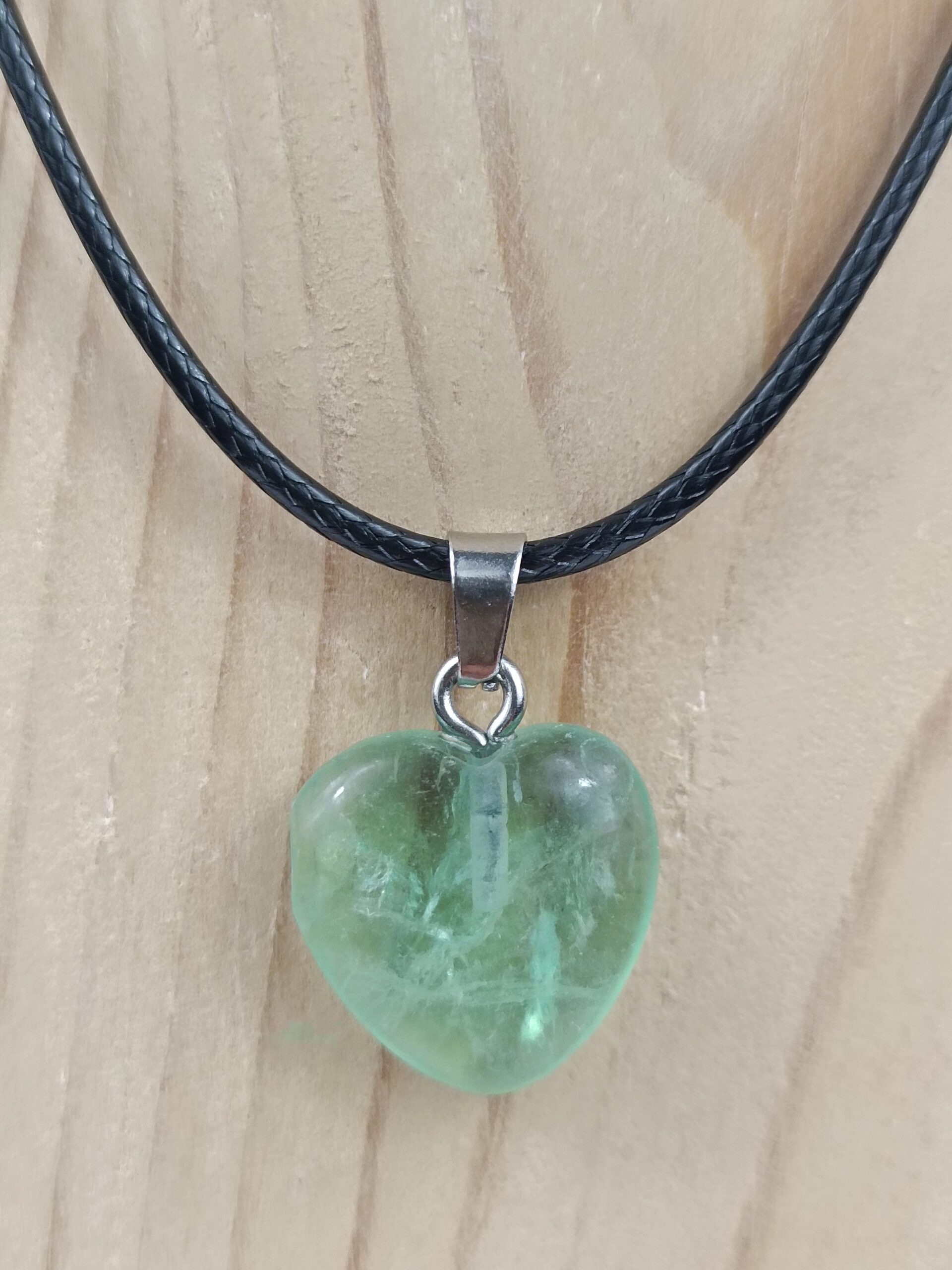 Collier pierre naturelle cœur fluorine verte – Image 3