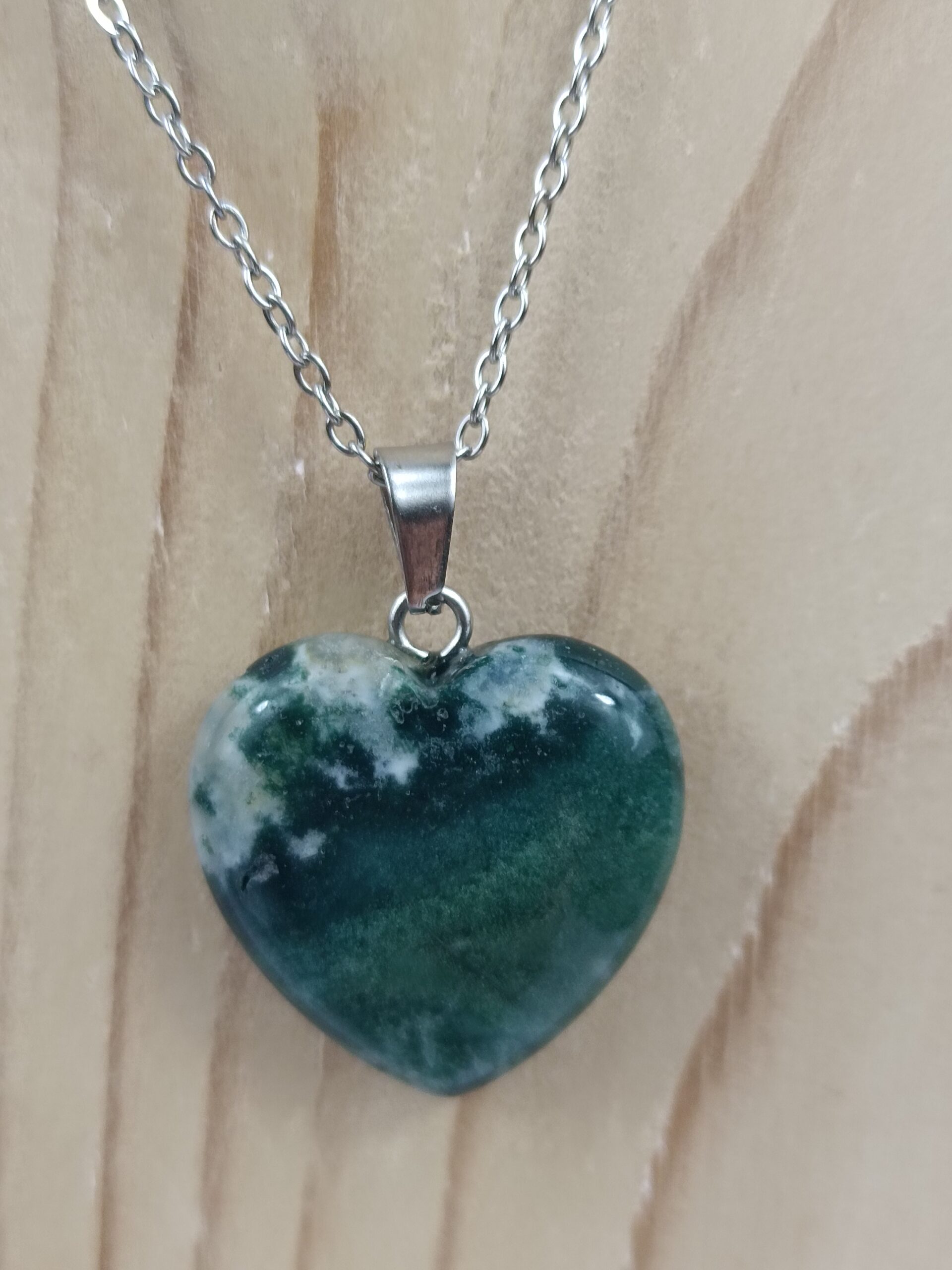 Collier pierre naturelle Agate mousse en forme de cœur – Image 2