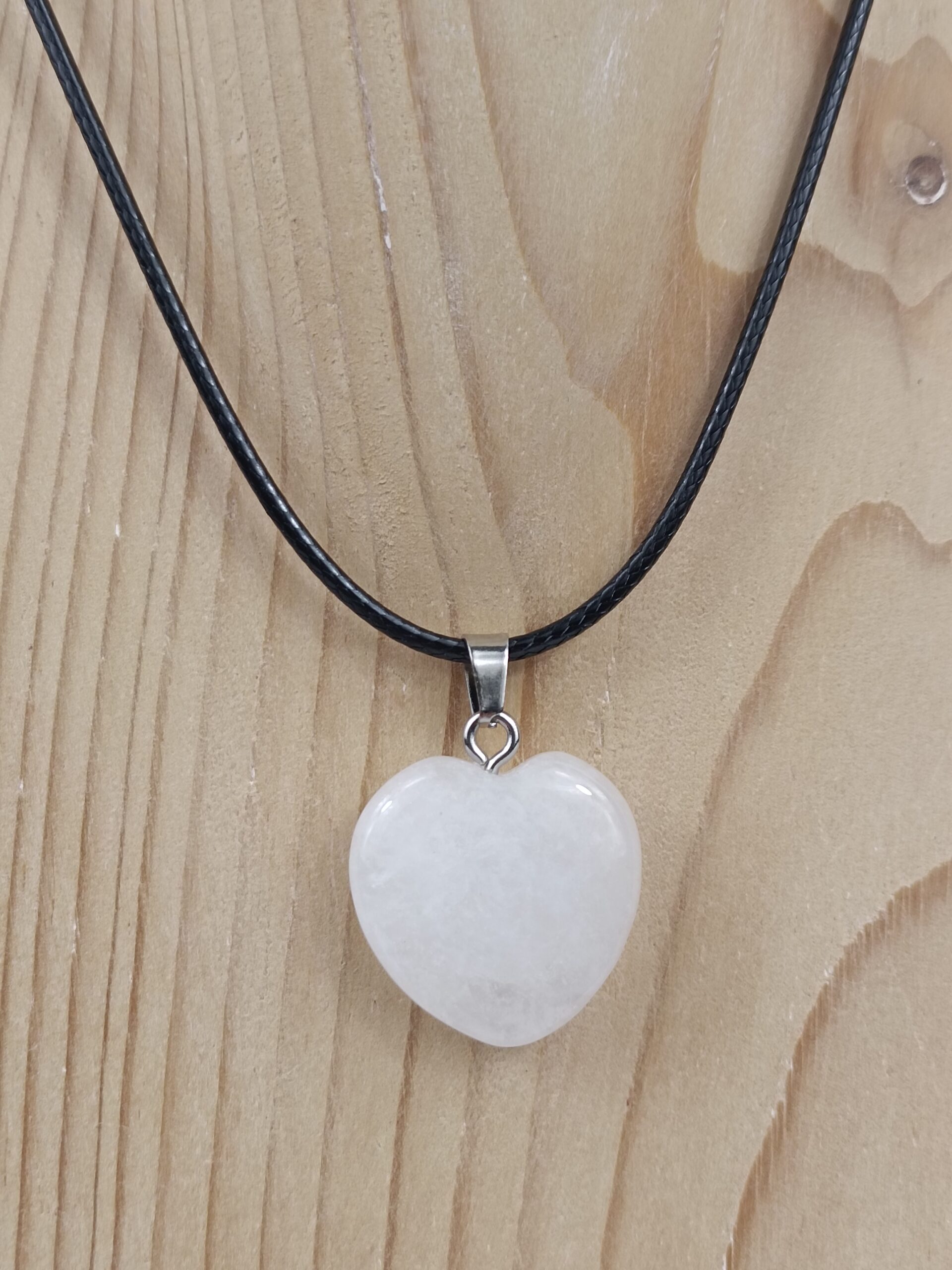 Collier Cristal de Roche en forme de cœur