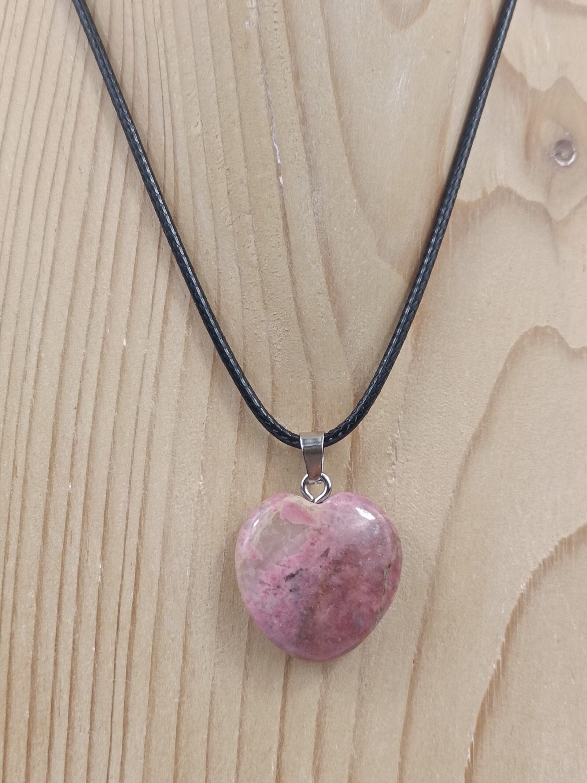 Collier cœur 2x2 cm pierre naturelle Rhodonite