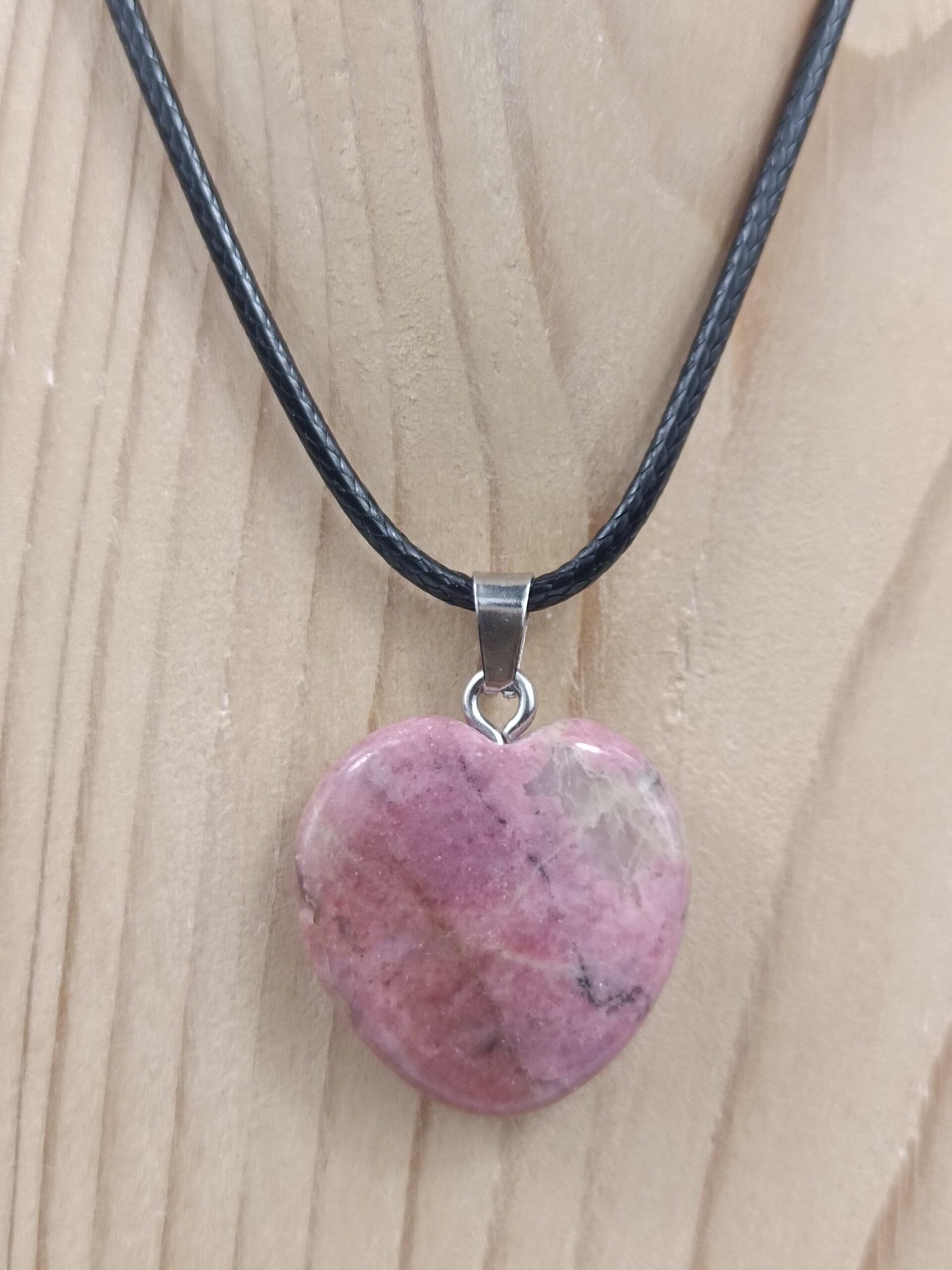 Collier cœur 2x2 cm pierre naturelle Rhodonite – Image 3