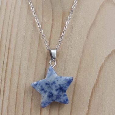 collier pierre naturelle Sodalite en forme d'étoile qualité A
