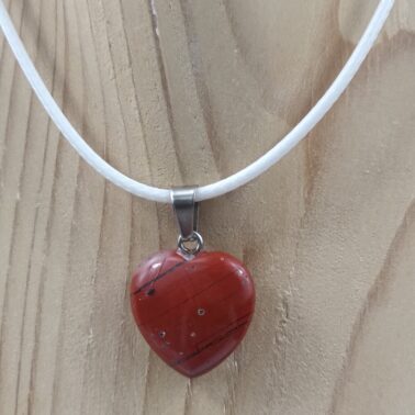 Collier cœur en Jaspe Rouge pierre naturelle