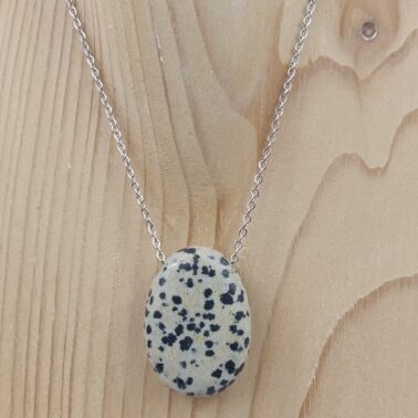 Collier Pierre percée en Jaspe dalmatien, provenance du Mexique