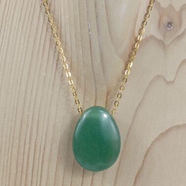 Collier Pierre percée en Aventurine verte, provenance du Brésil