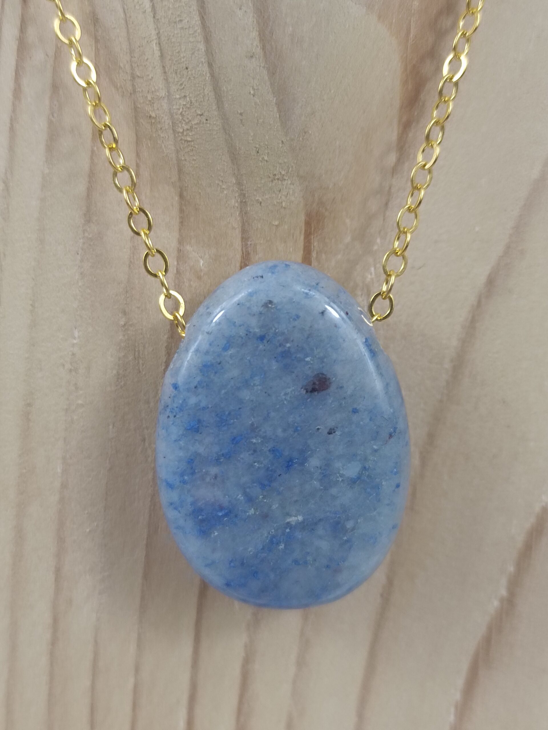 Collier Pierre percée en Aventurine bleue, provenance du Brésil – Image 2