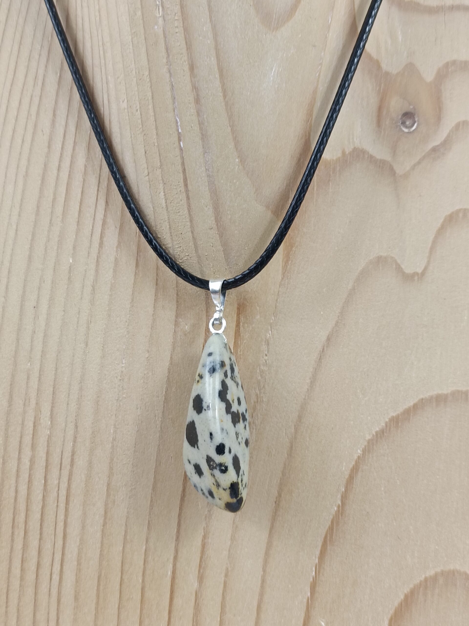 Collier Pierre roulée en Jaspe Dalmatien, provenance du Mexique
