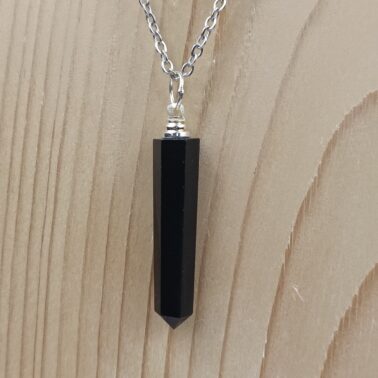 Collier Pointe en Onyx qualité A provenance du Brésil