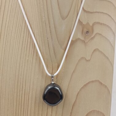 Collier Pierre roulée en Hématite qualité A provenance de Chine