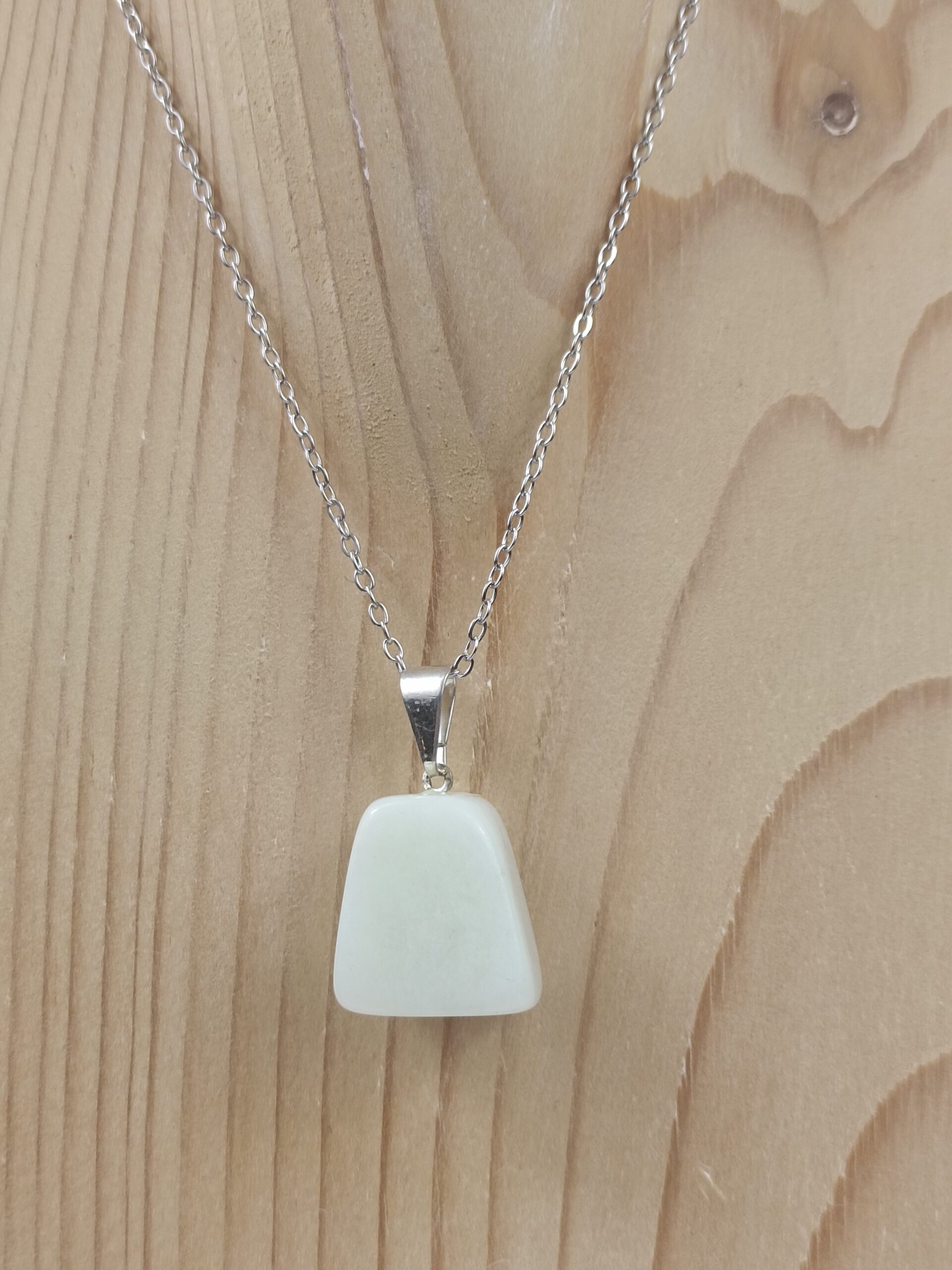 Collier Jade de Chine avec chaîne – Pierre naturelle qualité A