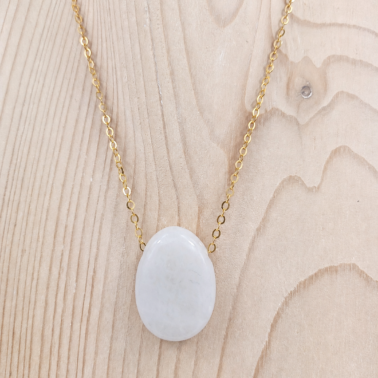 Collier pierre percée en Cristal de roche provenance du Brésil