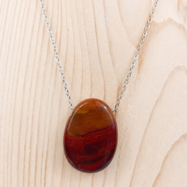 Collier pierre naturelle percée en Jaspe Breschia multicolore provenance d’Afrique du Sud